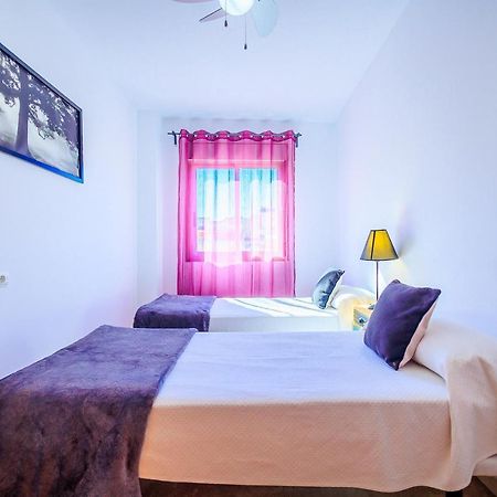 Apartamentos Madrid Торевиеха Екстериор снимка