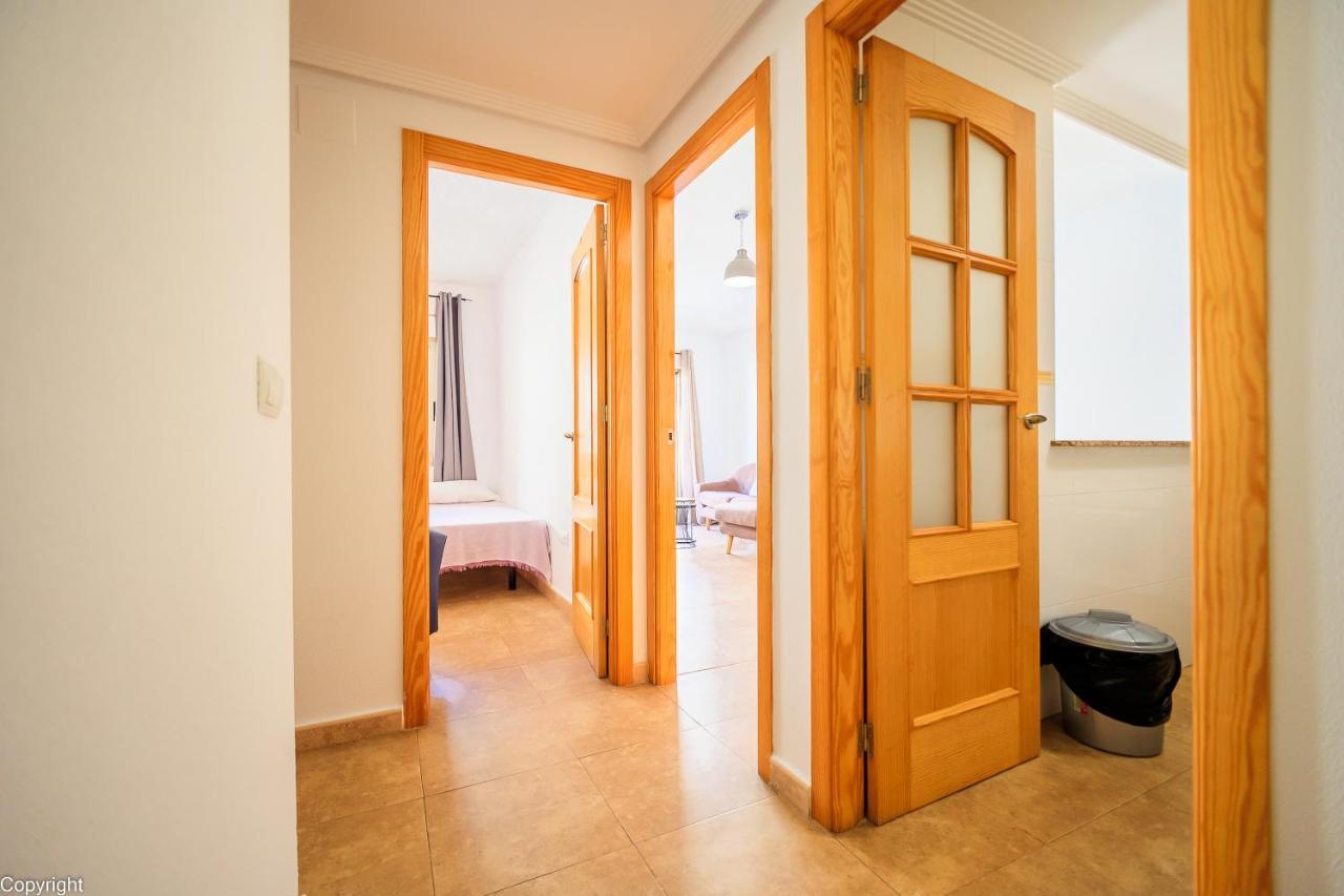 Apartamentos Madrid Торевиеха Екстериор снимка