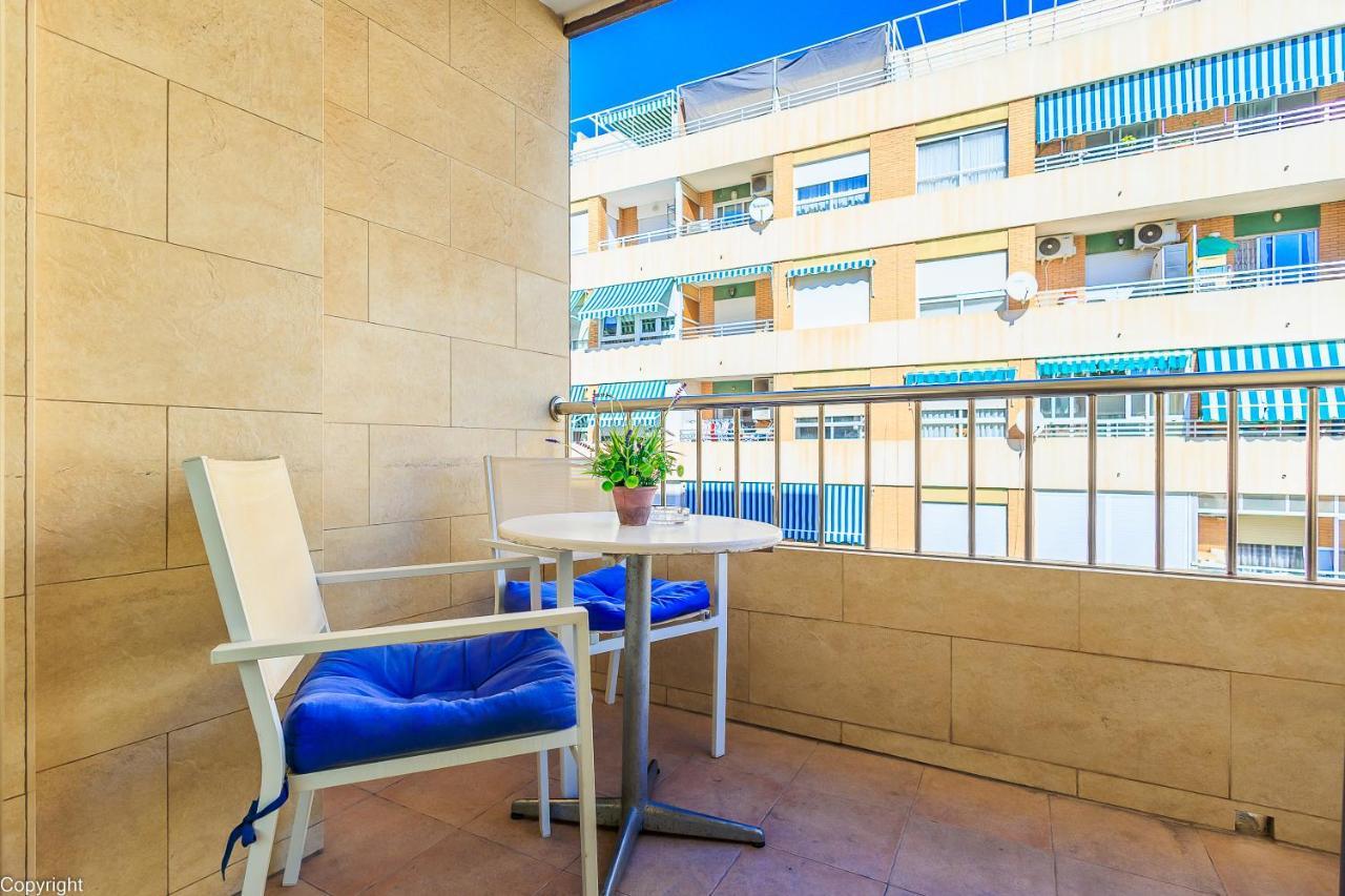 Apartamentos Madrid Торевиеха Екстериор снимка
