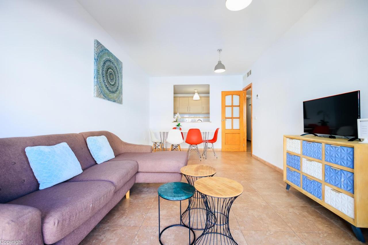 Apartamentos Madrid Торевиеха Екстериор снимка