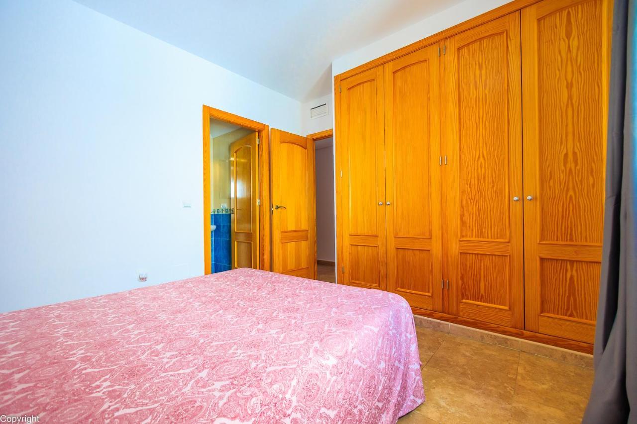 Apartamentos Madrid Торевиеха Екстериор снимка
