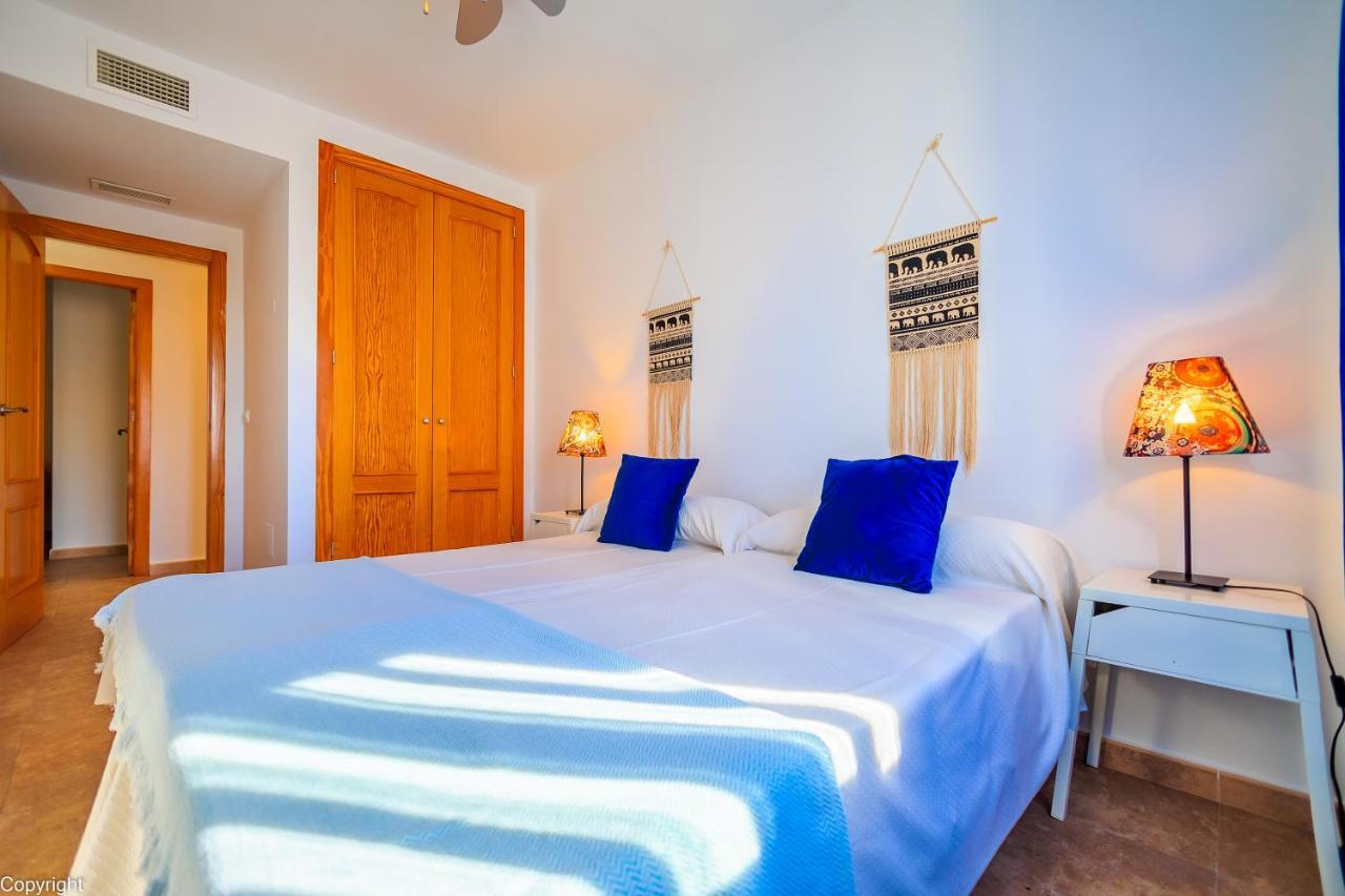 Apartamentos Madrid Торевиеха Екстериор снимка