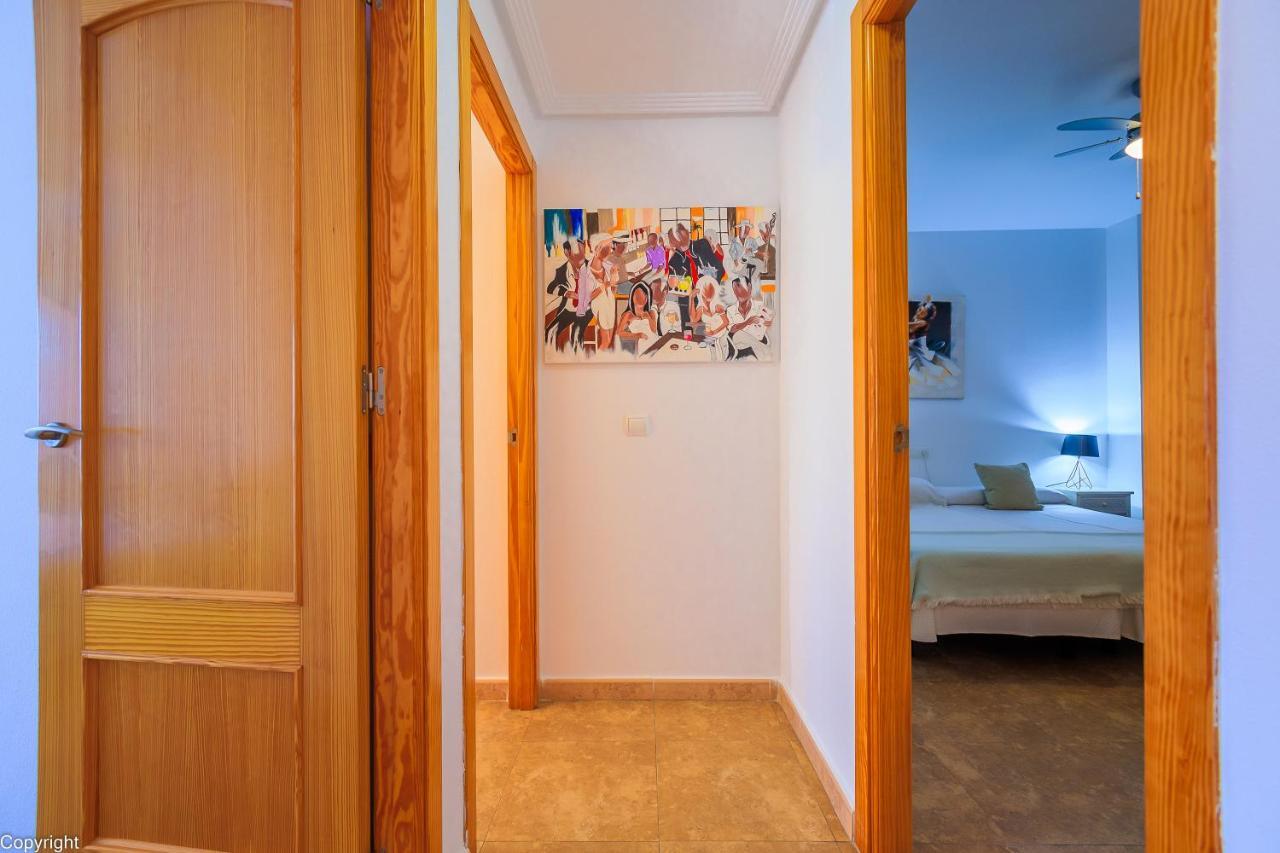Apartamentos Madrid Торевиеха Екстериор снимка
