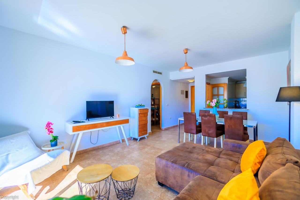 Apartamentos Madrid Торевиеха Екстериор снимка