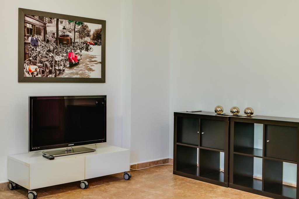 Apartamentos Madrid Торевиеха Екстериор снимка