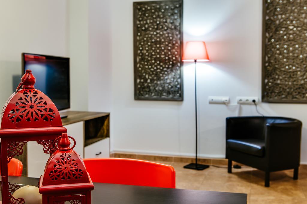 Apartamentos Madrid Торевиеха Екстериор снимка